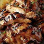 Empilement de Riz au Bœuf Teriyaki au Sésame et au Gingembre