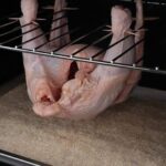 Bien sûr ! Voici une recette détaillée de pain turc, y compris un guide étape par étape pour le préparer :